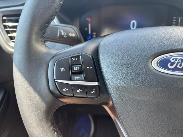 Certified Used 2023 Star White Metallic Tri-Coat Ford Active image 18