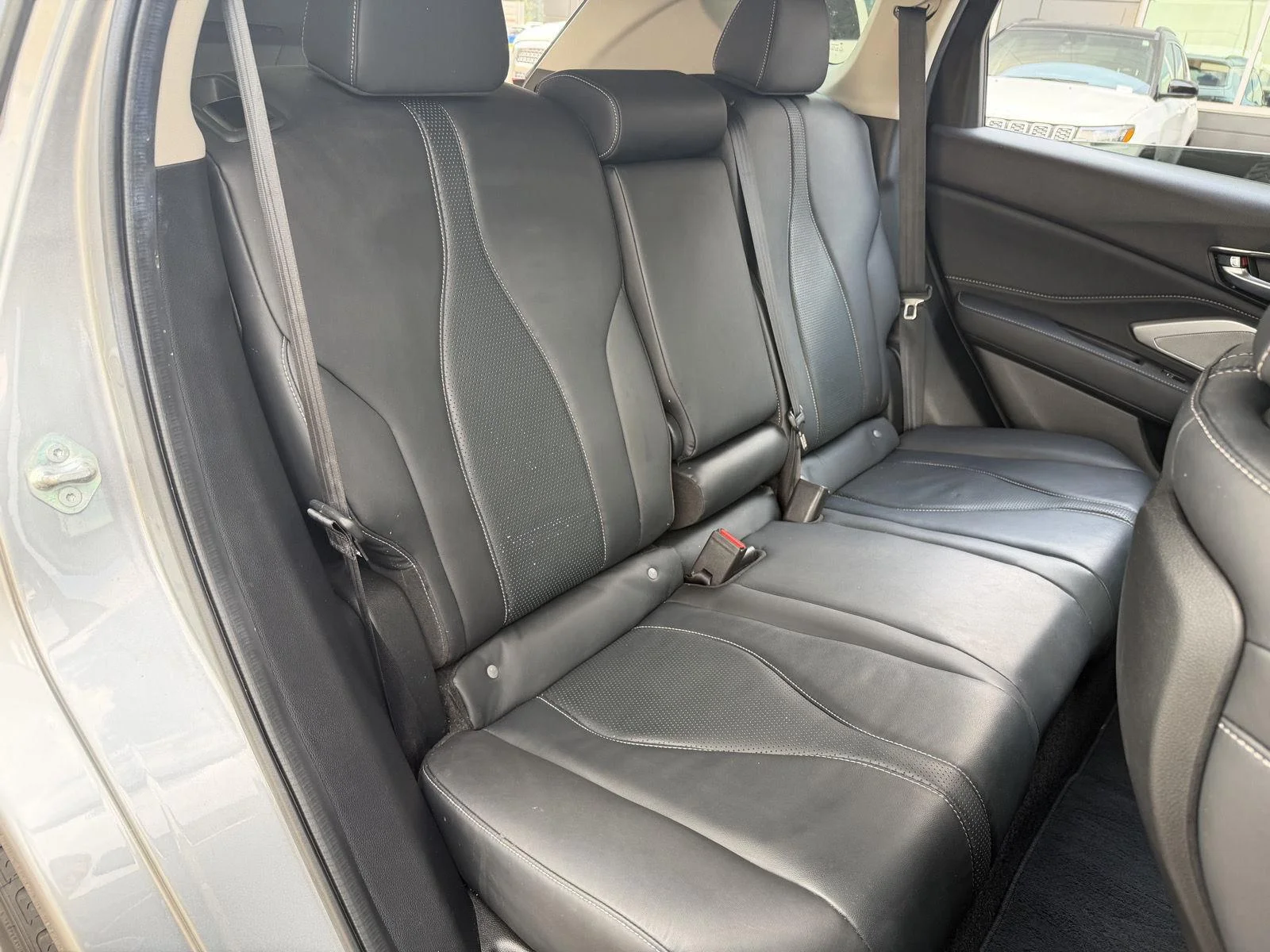 Used 2023 Lunar Silver Metallic Acura w/Tech image 19