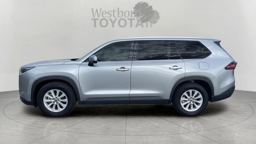 Certified Used 2025 Silver Toyota XLE image 4