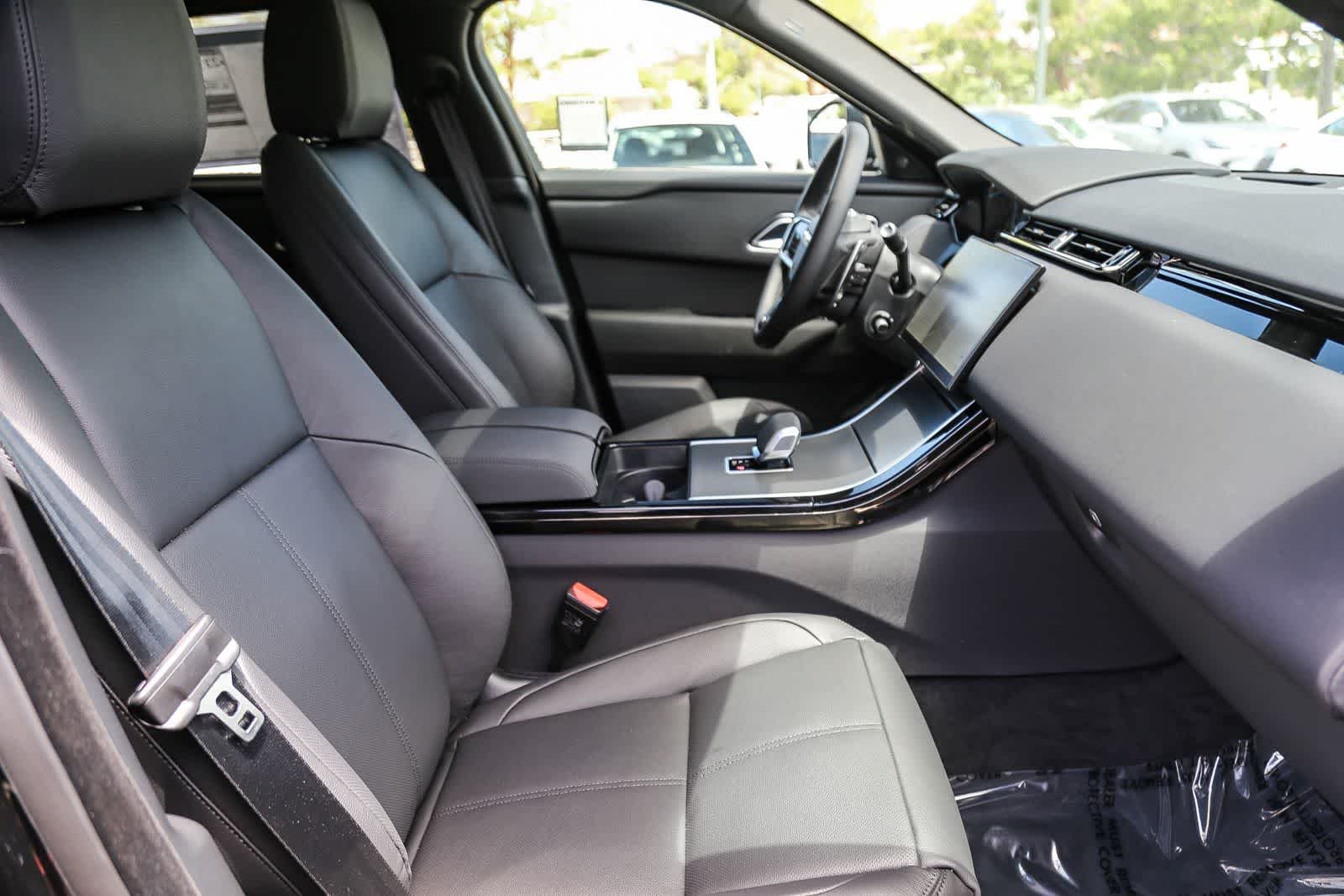 New 2026 Santorini Black Land Rover S image 17