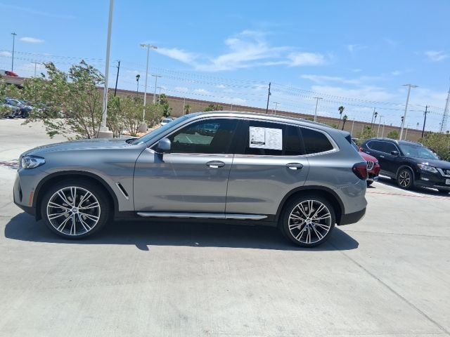 Used 2024 Gray BMW sDrive30i image 3