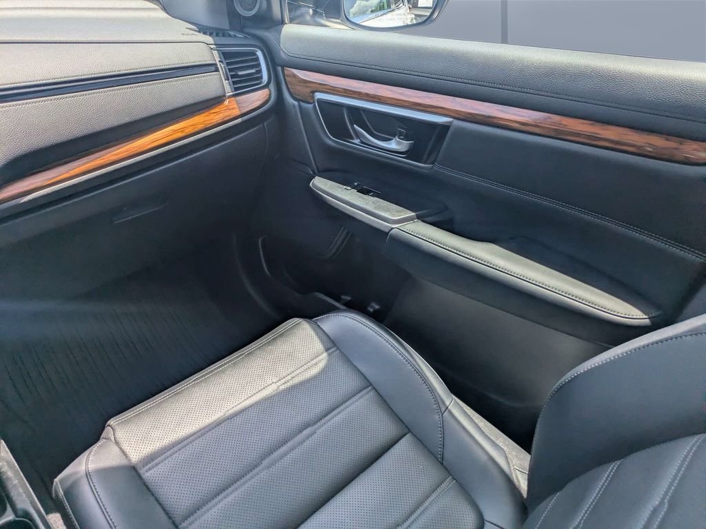 Used 2022 White Honda EX-L image 18