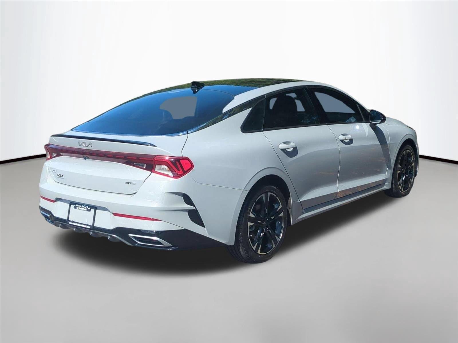 Used 2023 Wolf Gray Kia GT-Line image 5