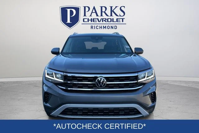 Used 2021  Volkswagen SEL image 2