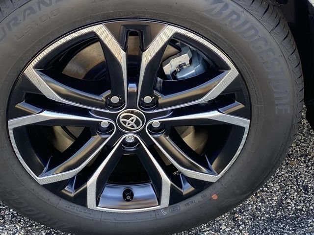New 2026 Wind Chill Pearl Toyota Platinum image 6