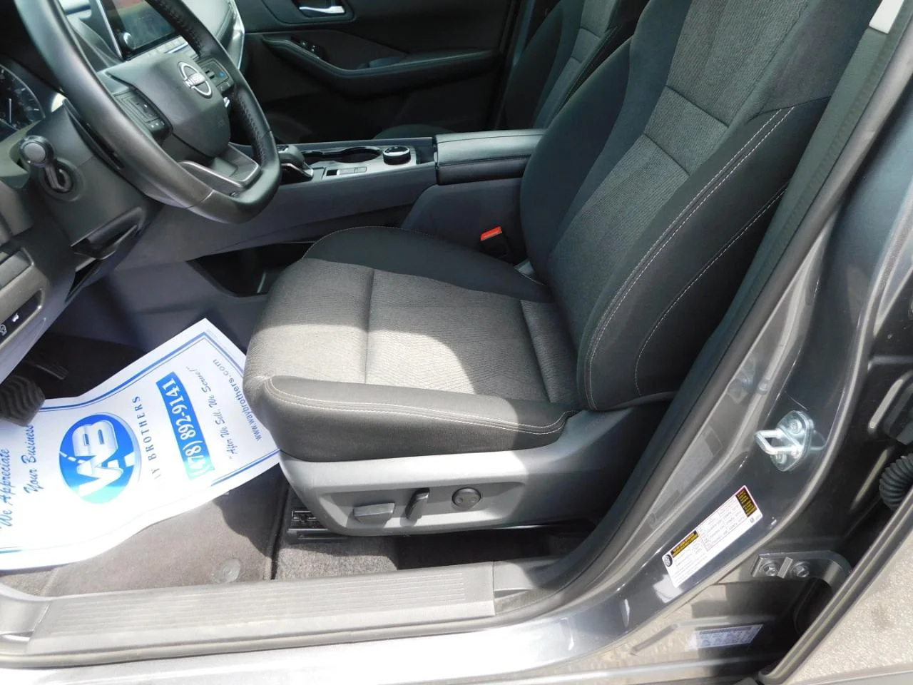 Used 2025 Gun Metallic Nissan AWD SV image 30