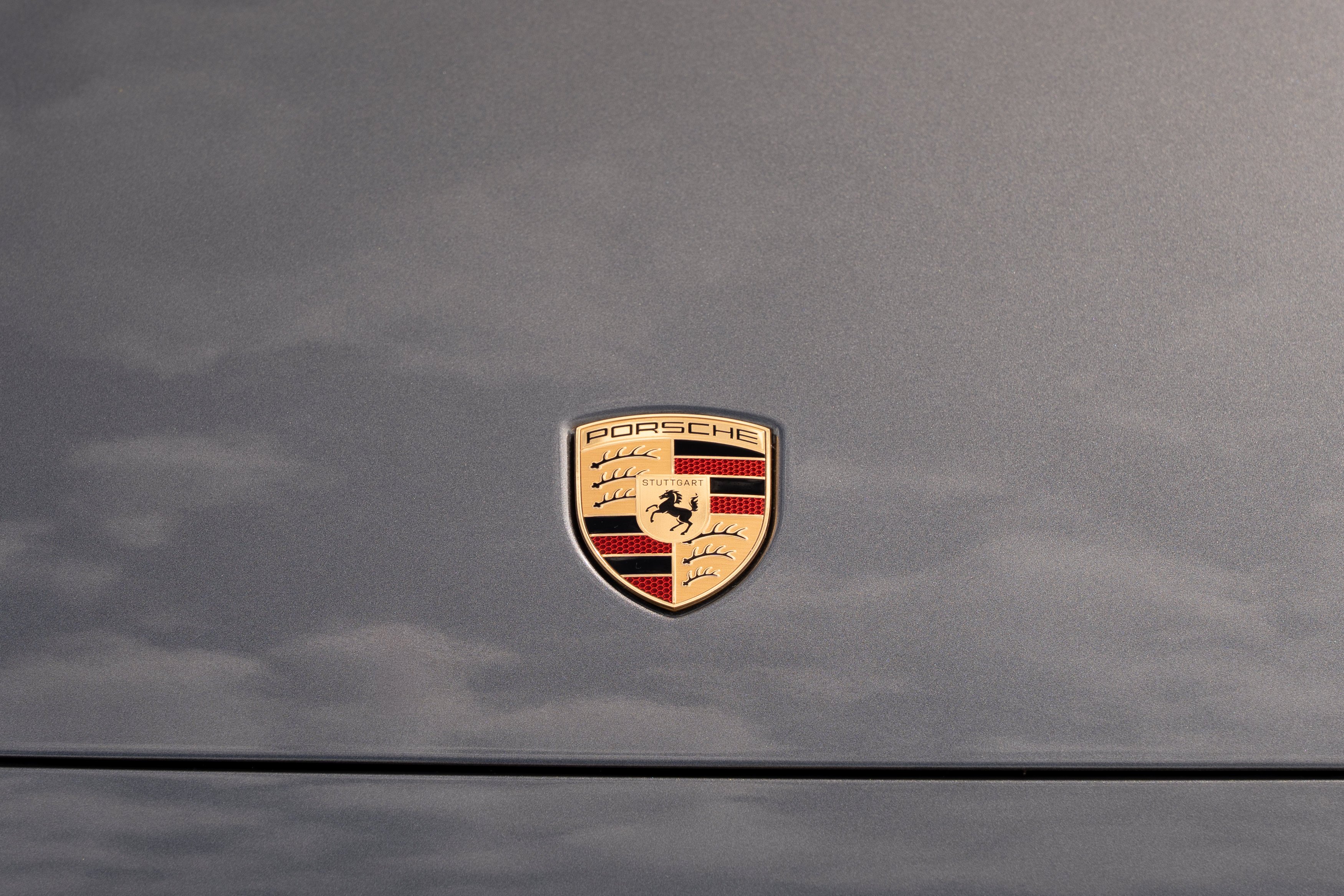 Used 2025 Arctic Gray Porsche Base image 39