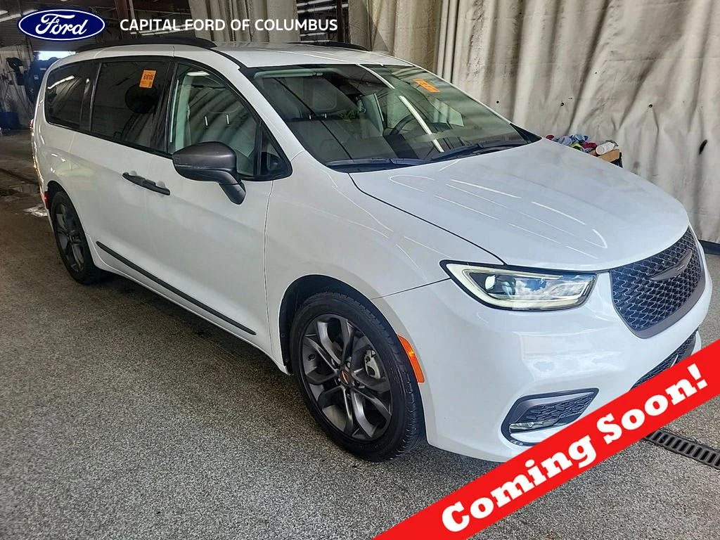 2023 Chrysler Pacifica