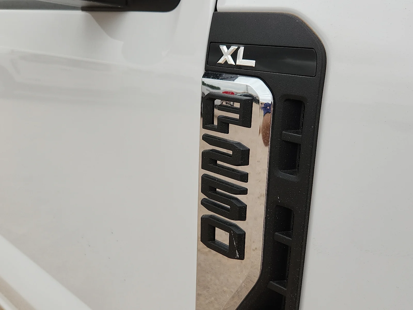 New 2026 Oxford White Ford F-250® XL image 10