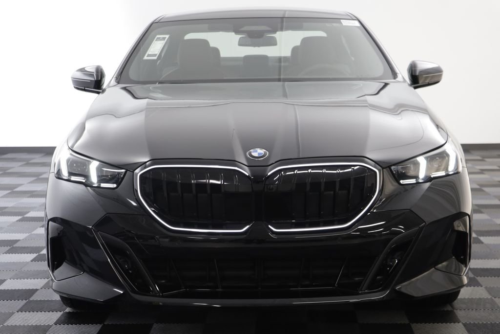 New 2027 Black Sapphire Metallic BMW 530i xDrive image 22