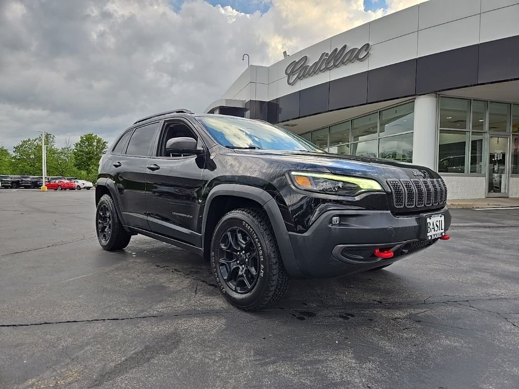 Used 2021 Black Jeep Trailhawk image 1
