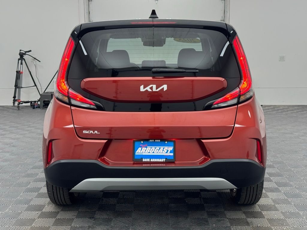 Used 2025 Mars Orange Kia LX image 7