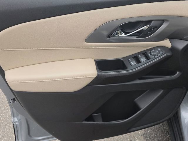 2023 Chevrolet Traverse LS - Photo 33