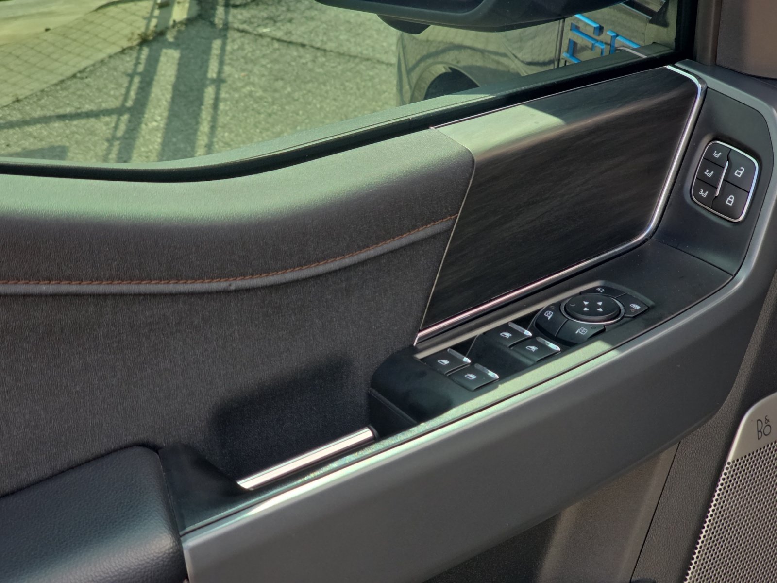 Used 2024 Blue Ford Lariat image 17