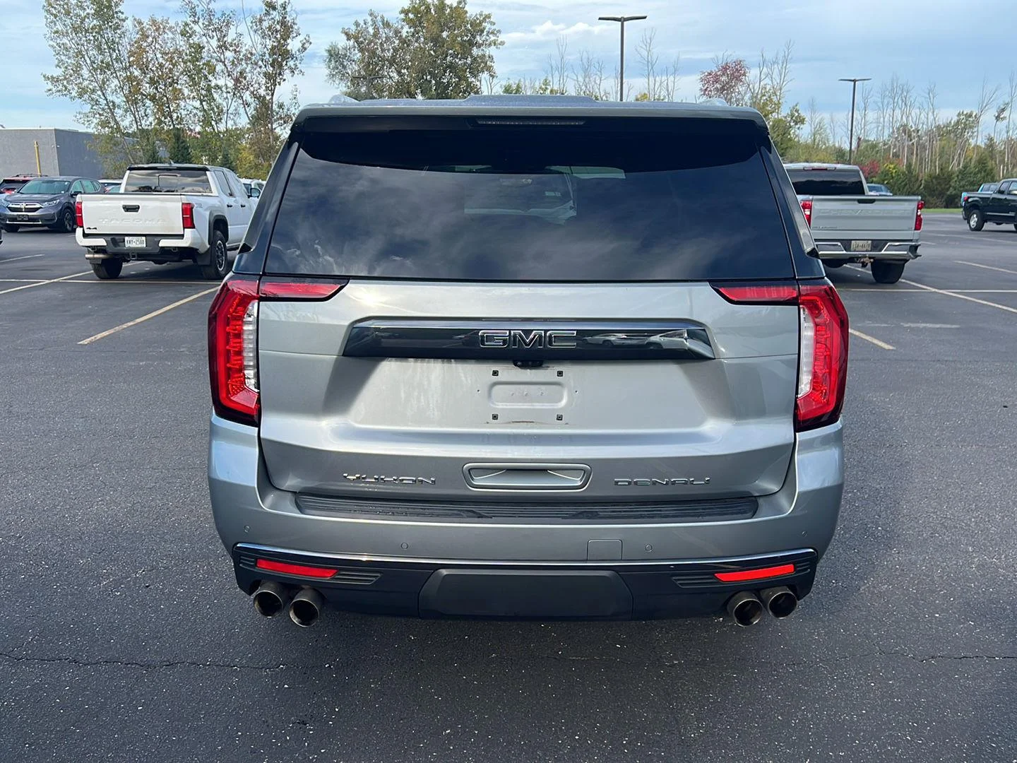 Used 2023 Sterling Metallic GMC Denali Ultimate image 3