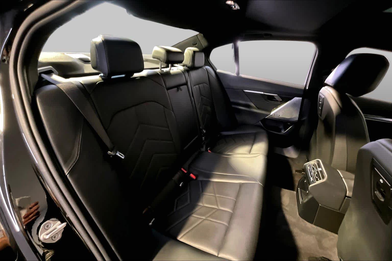 Used 2024 Black Sapphire Metallic BMW 540i xDrive image 20