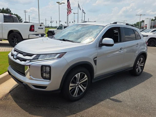 Used 2021  Mitsubishi 2.0 ES image 3