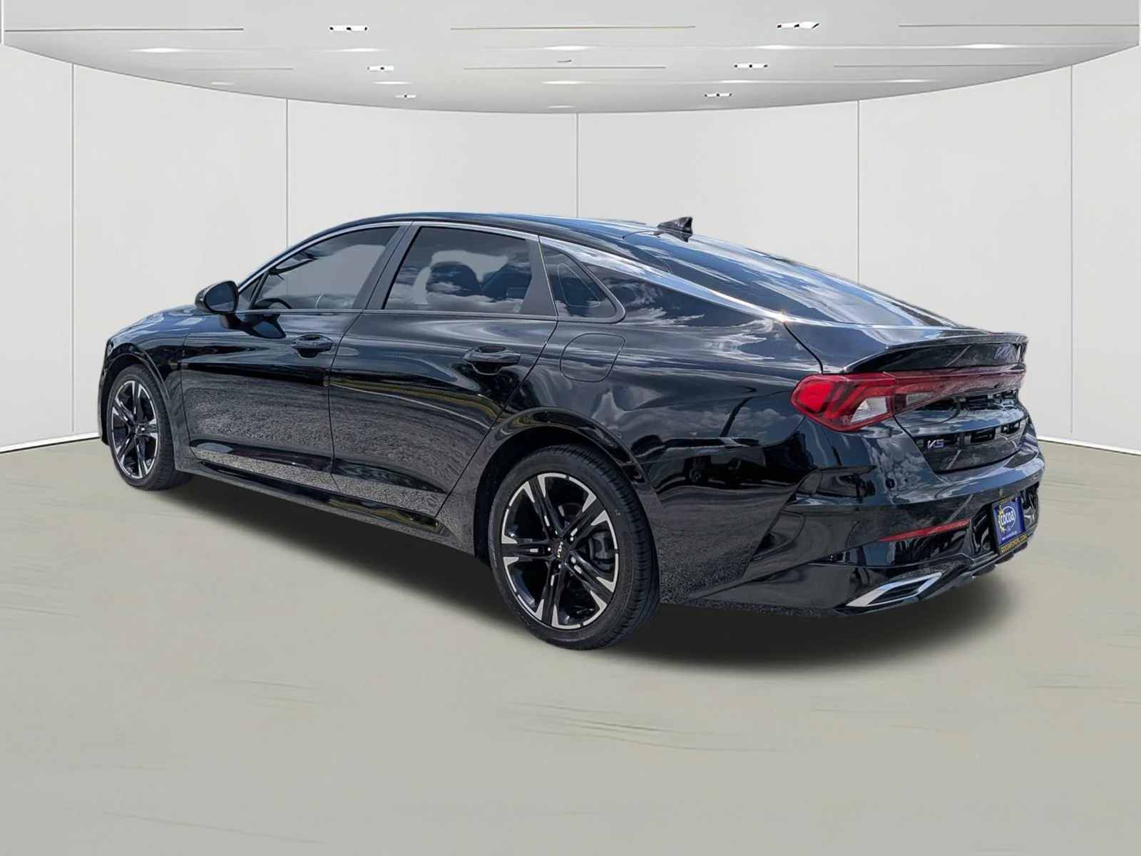 Used 2023 Black Kia GT-Line image 5