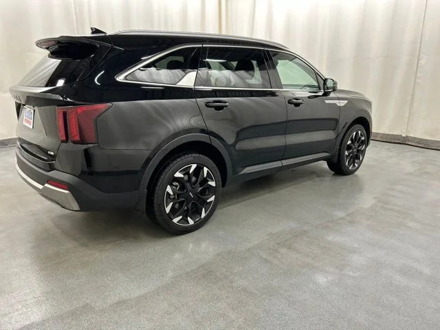 Used 2025  Kia EX image 4