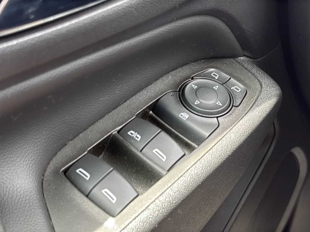 Used 2023 Gray Chevrolet LT image 27