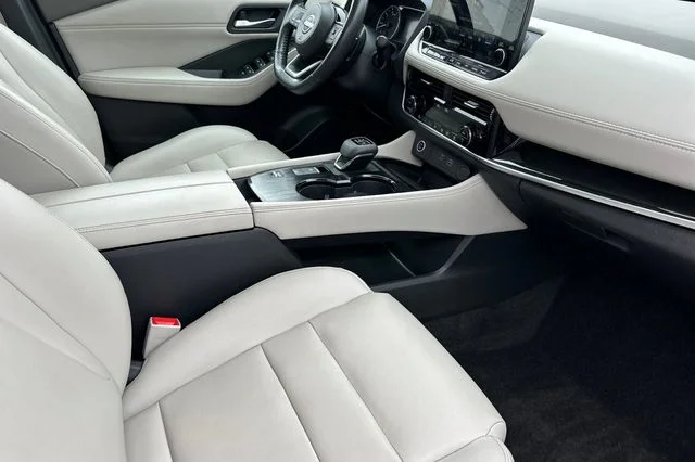 Used 2023 Red Nissan SL image 20