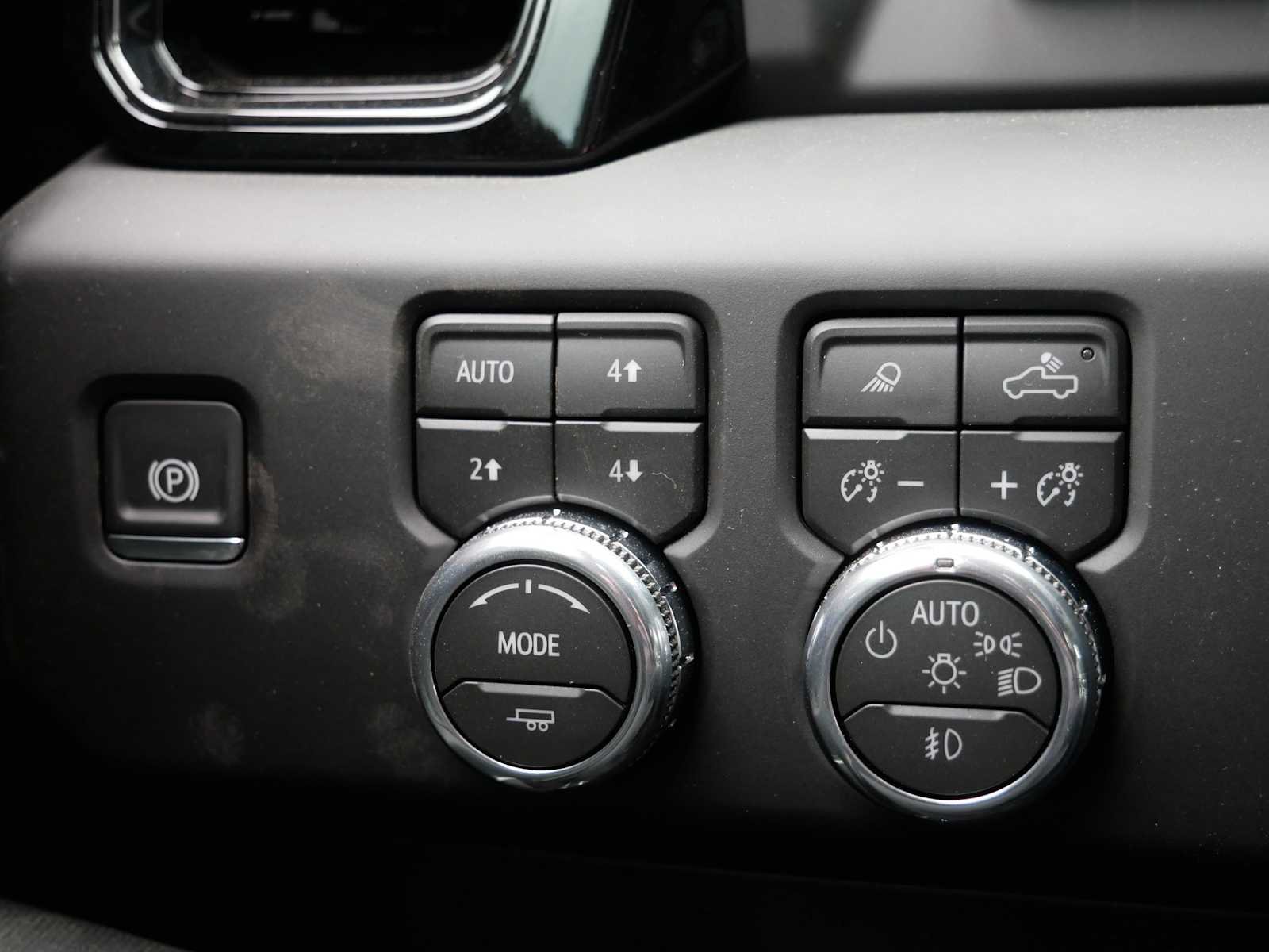 2026 GMC Sierra 1500 AT4X - Photo 23