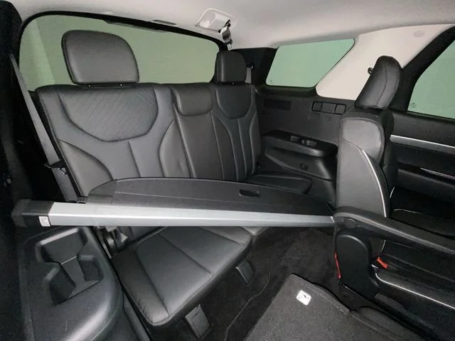 Used 2023 Black Hyundai XRT image 24