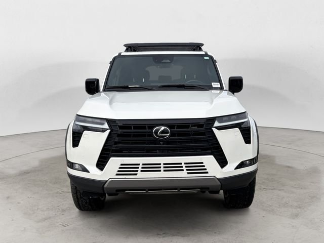 Used 2025 White Lexus 550 Overtrail image 2