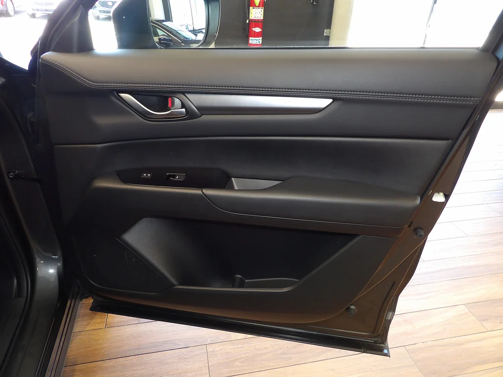 Certified Used 2025 Machine Gray Metallic Mazda 2.5 S Select image 12