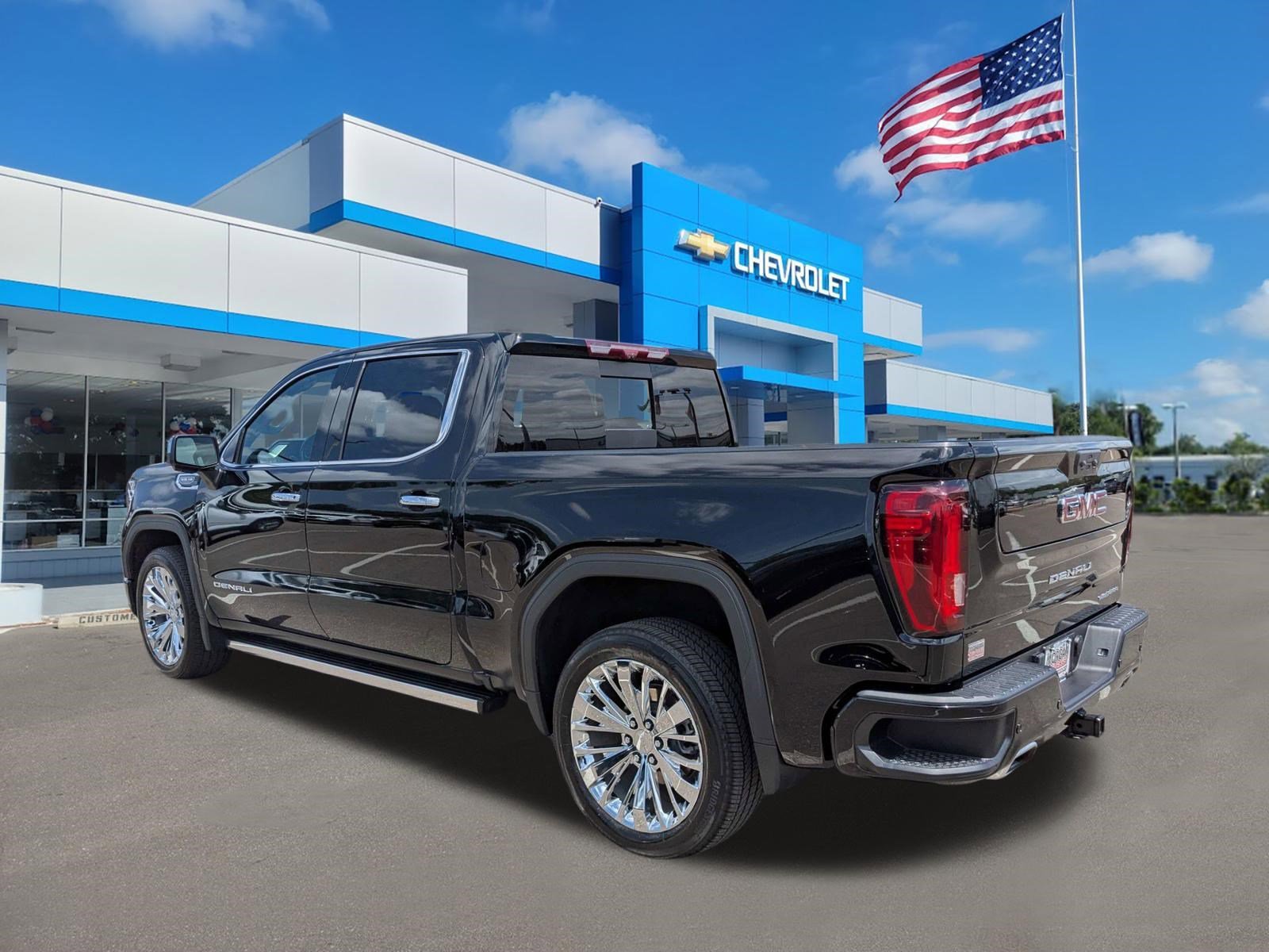 Used 2023 Onyx Black GMC Denali image 6