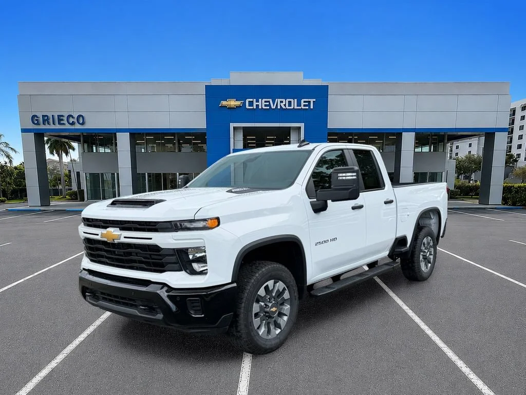 New 2026 Summit White Chevrolet Custom image 3