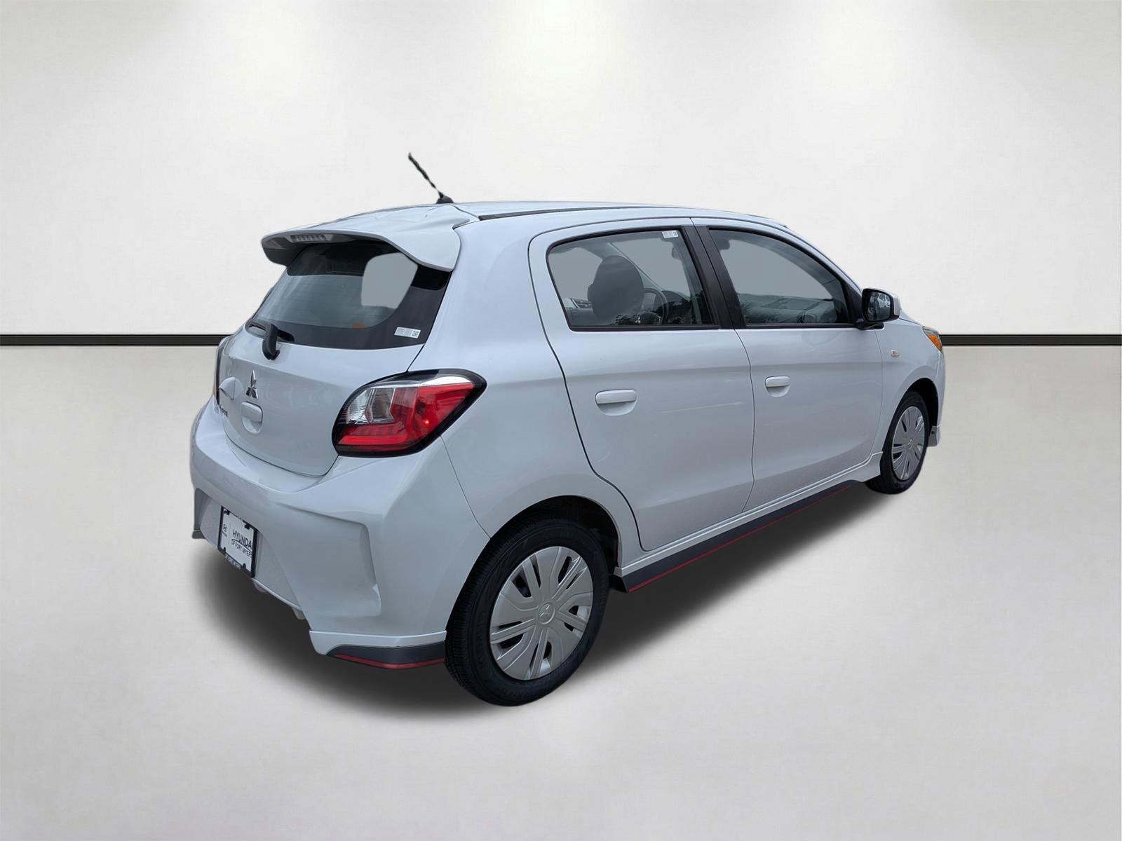 Used 2021 White Diamond Mitsubishi Carbonite Edition image 4