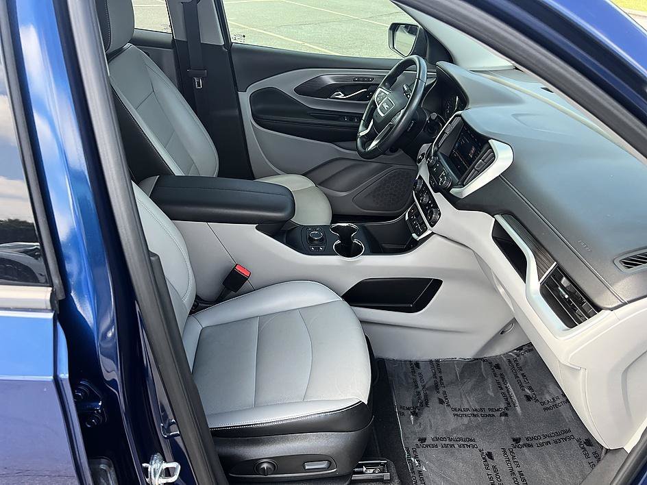 Used 2022 Marine Metallic GMC SLT image 17