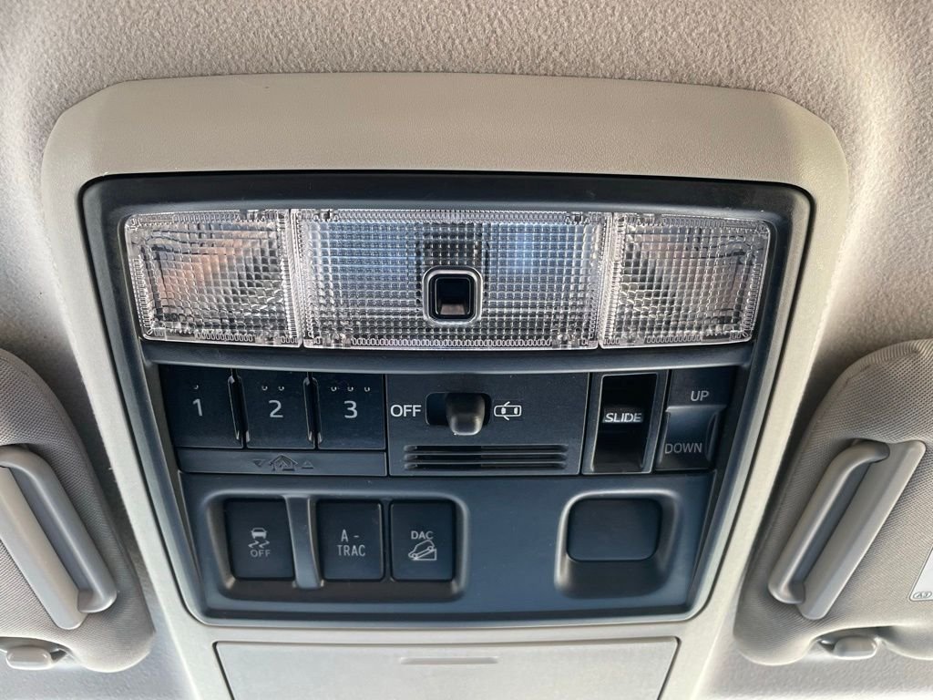 Used 2019 Nautical Blue Metallic Toyota SR5 Premium image 19