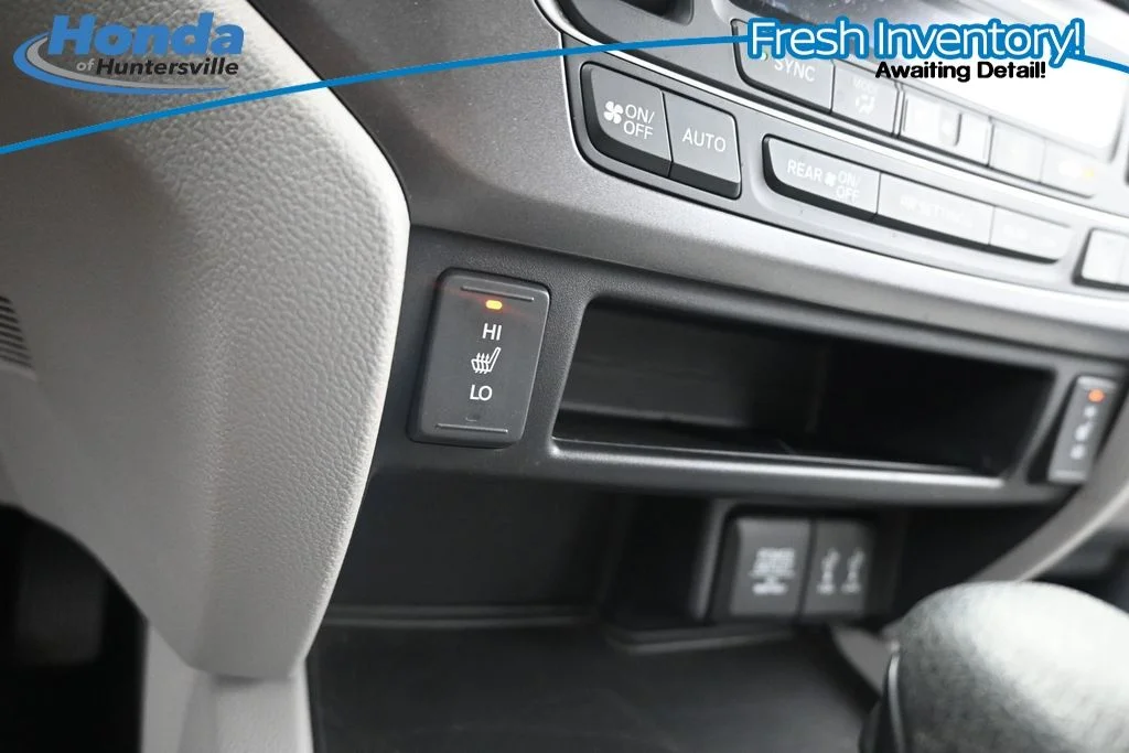 Used 2016 Steel Sapphire Metallic Honda EX-L image 16