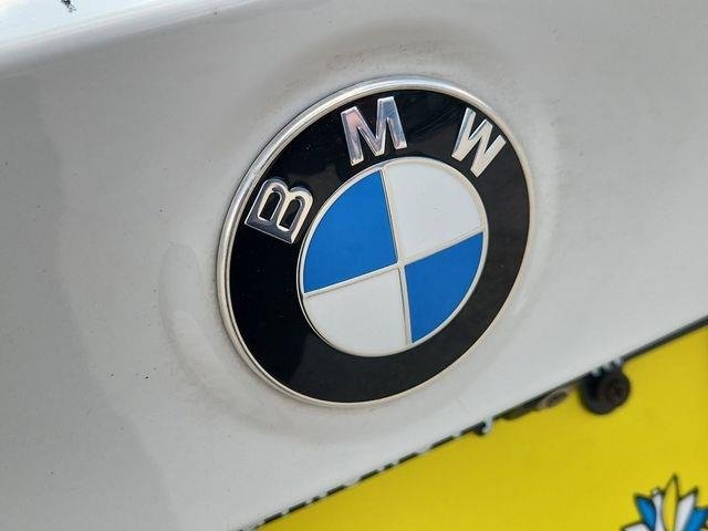 Used 2019 White BMW sDrive30i image 31