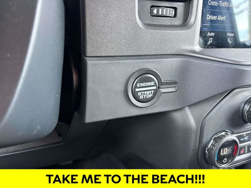 Used 2025 Blue Ford Badlands image 27