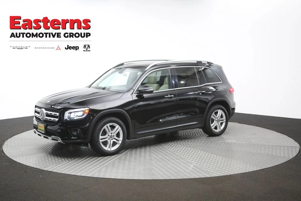 Used 2021 Black Mercedes-Benz GLB 250 image 53