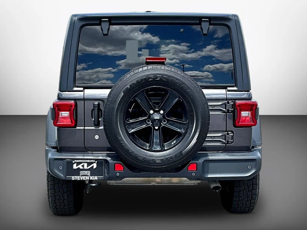 Used 2020 Gray Jeep Unlimited Sport Altitude image 5
