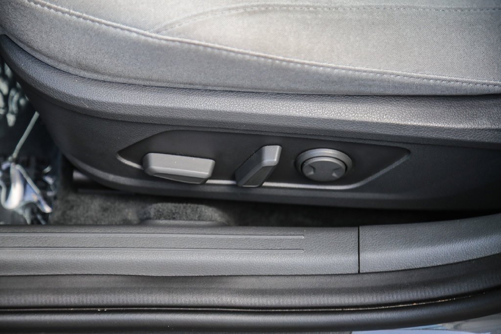 Used 2020 Gray Hyundai SEL image 19