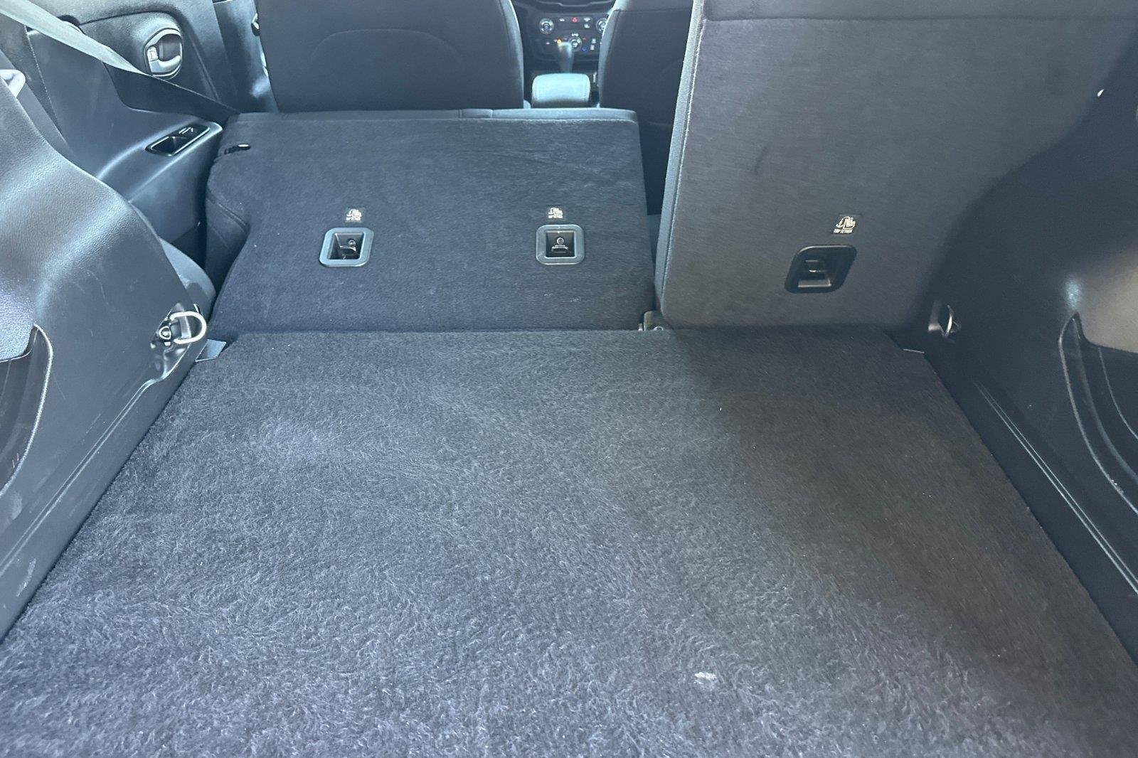 Used 2023 WHITE JEEP UT image 15