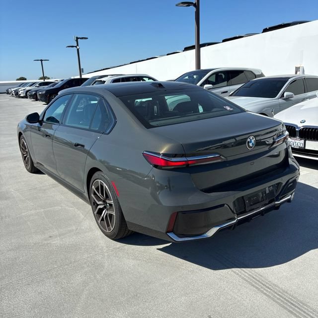 Used 2024 Gray Metallic BMW 740i image 5