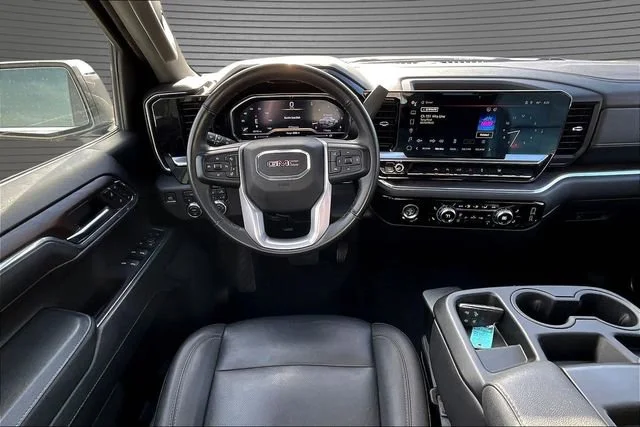 Used 2024 Summit White GMC SLT image 9