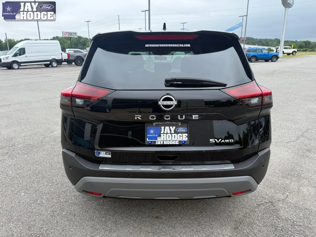 Used 2023 Black Nissan SV image 6