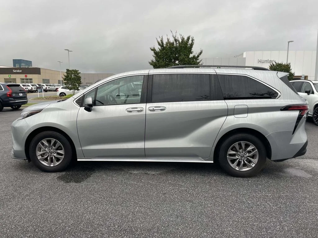 Used 2022 Celestial Silver Metallic Toyota XLE image 24