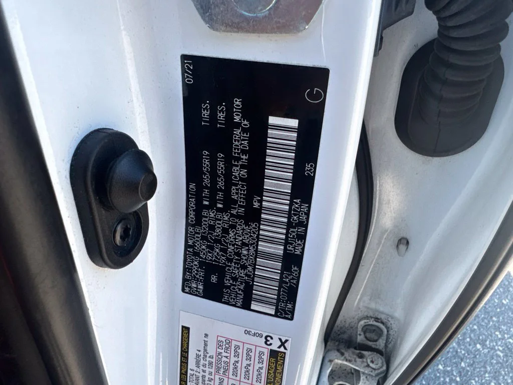Used 2021 White Lexus 460 Luxury image 28