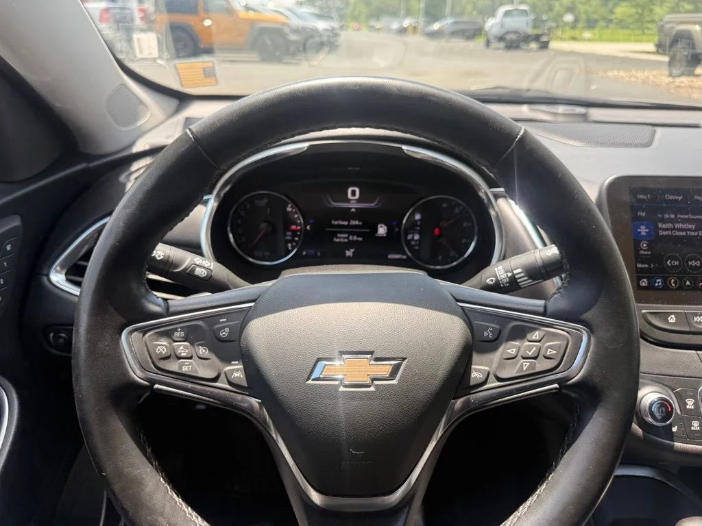 Used 2024 Gray Chevrolet LT image 21