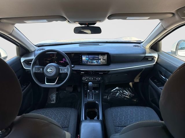 Used 2025 White Nissan SV image 15