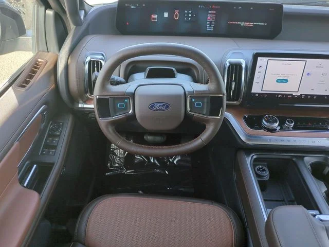 New 2026 Star White Metallic Tri-Coat Ford King Ranch® image 16