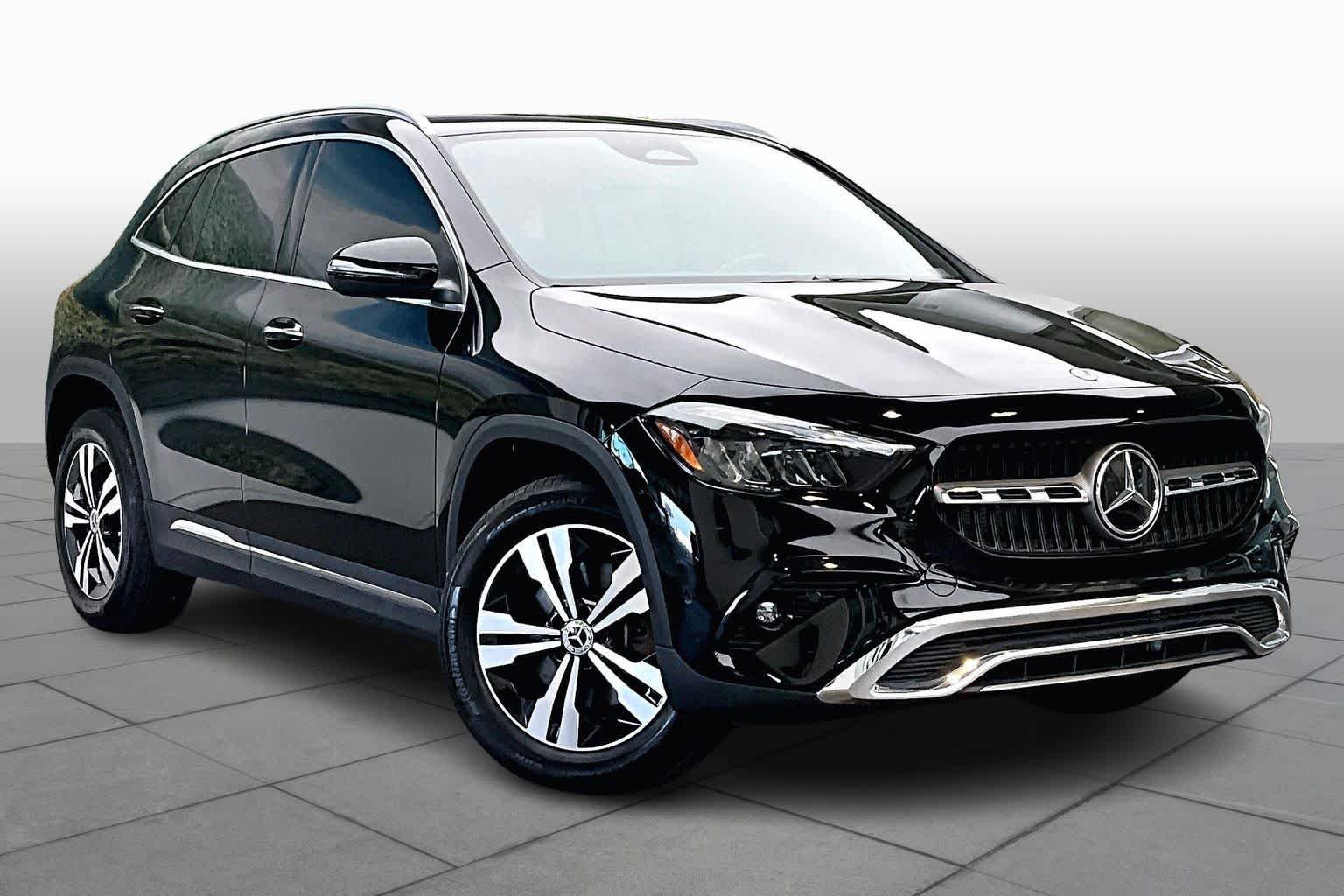 Used 2025 Night Black Mercedes-Benz GLA 250 image 3